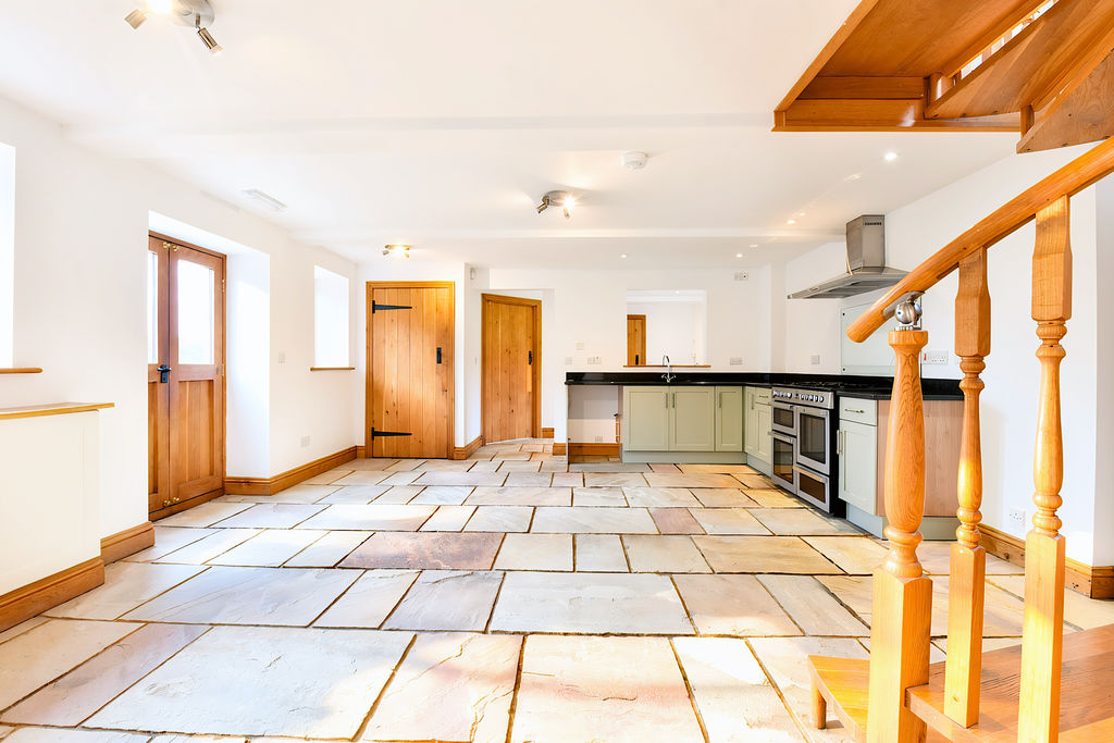 Kitchen / Dining Room- click for photo gallery